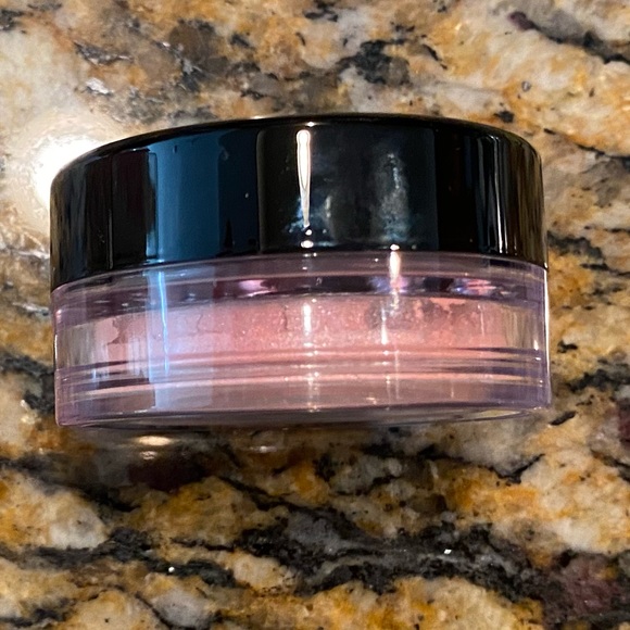 BareMinerals loose powder blush in flourish - Picture 4 of 5